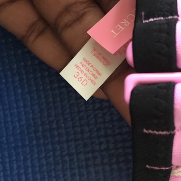 Strapless VS bikini top - Picture 2 of 3