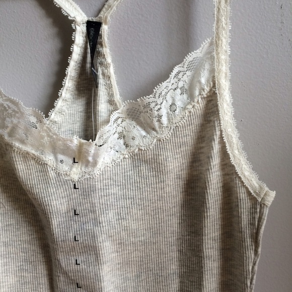 Relisted - Picture 2 of 3