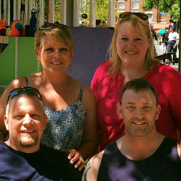 Meet your Posher, Christina - Picture 1 of 1