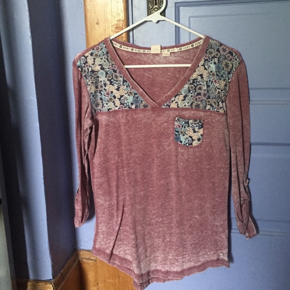 Flower detail shirt