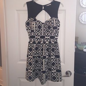 Francesca's black/white sun dress