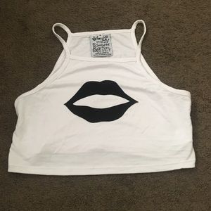 Goth lips omighty top