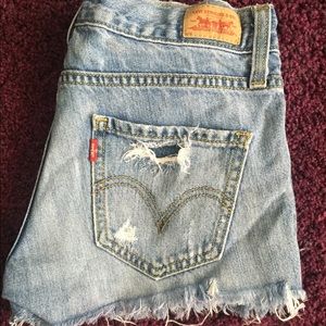 ⚠️REDUCED⚠️ Authentic Levi Strauss Cut-off Shorts