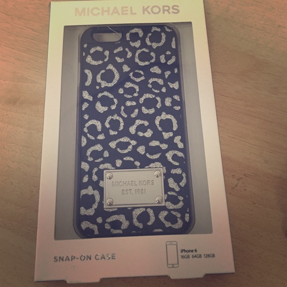 NEW!! Michael Kors iPhone 6 phone case