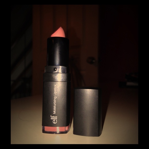 Moisturizing lipstick ELF