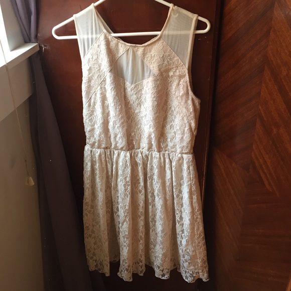 White lace dress