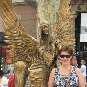 Meet your Posher, Cynthia