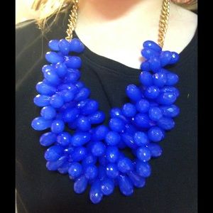 Statement necklace