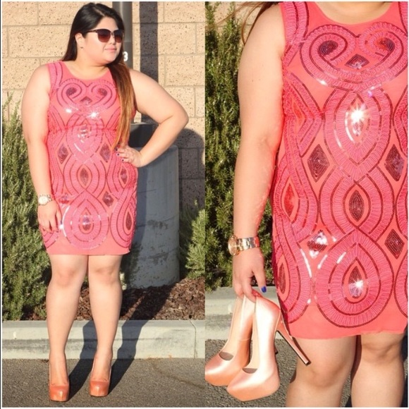 Pink/ salmon sequined party dress💕🎊