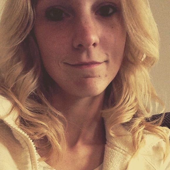 Meet your Posher, Shaunee - Picture 1 of 1