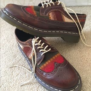 Dr Marten's Felt Accent brown oxfords W7