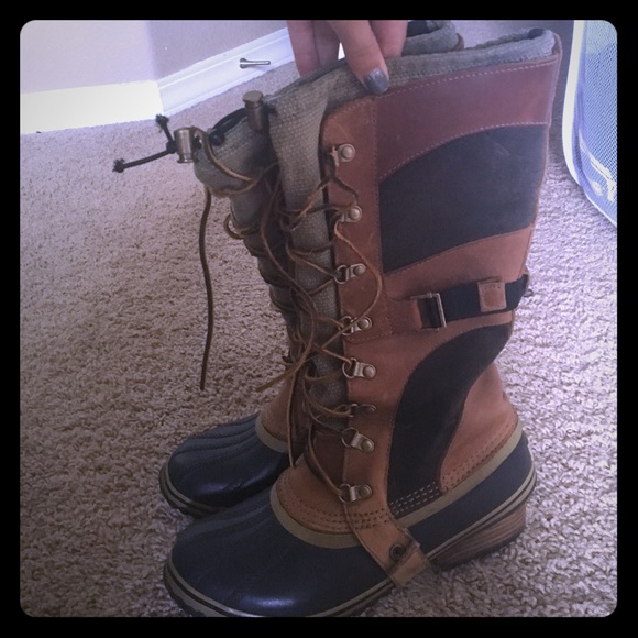 SOREL BOOTS