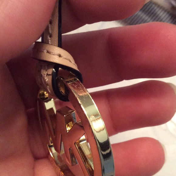 New Michael kors golden and tan charm-FINAL PRICE - Picture 3 of 3