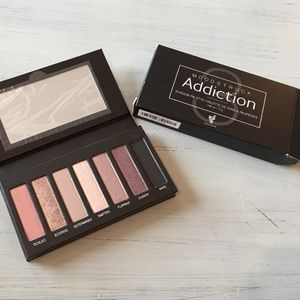 New in box addiction eyeshadow pallet