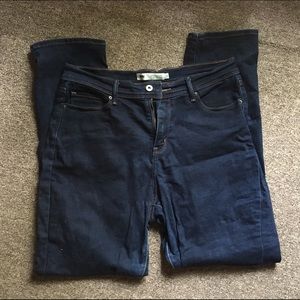 Levi's Perfectly Slimming Skinny Jeans