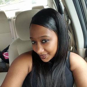 Meet your Posher, April