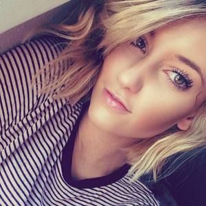 Meet your Posher, Ella