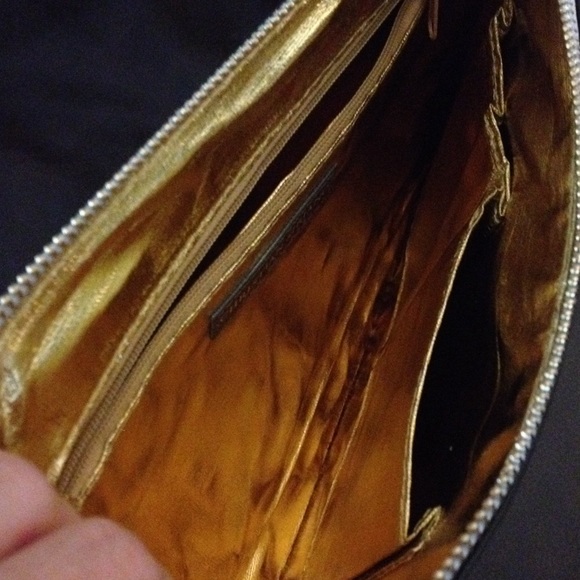 Large Metallic Clutch - Picture 3 of 3