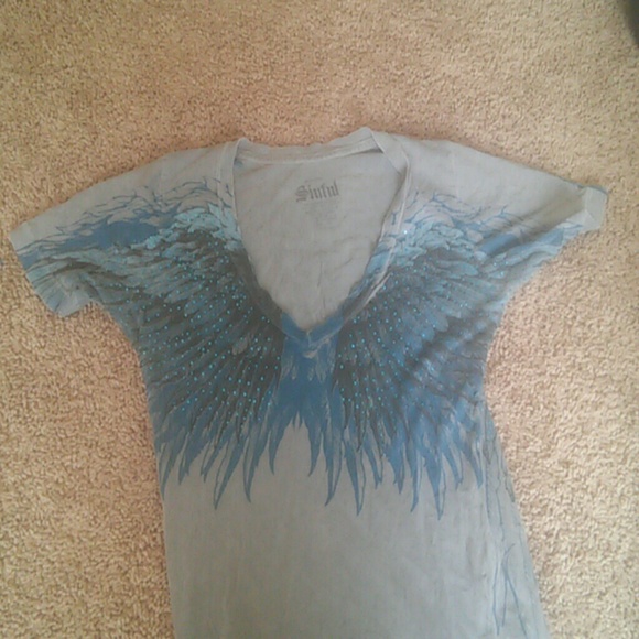 Sinful v neck tee size medium