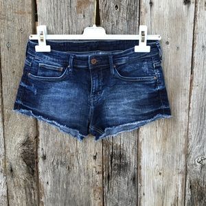 Denim shorts from H&M, size 4, dark wash