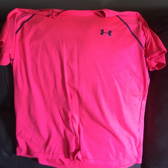 Men's under armor basketball shorts/shirt
