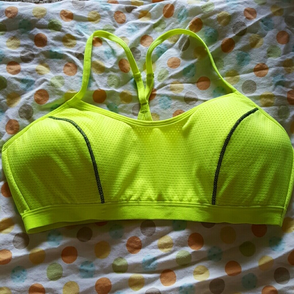 Super cute sports bras!!