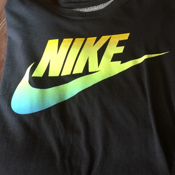 Nike men's shirt