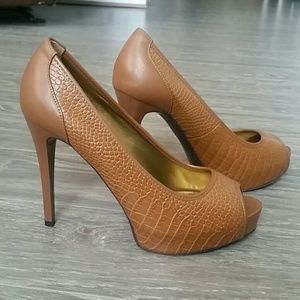 GUESS | Camel Peep Toe Heels