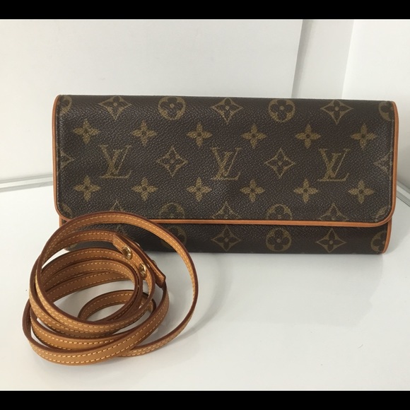 Louis Vuitton Handbags - 💥SOLD💥100%Authentic Louis Vuitton Pouchette Twin