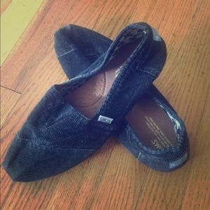 TOMS size 12w black corduroy shoes
