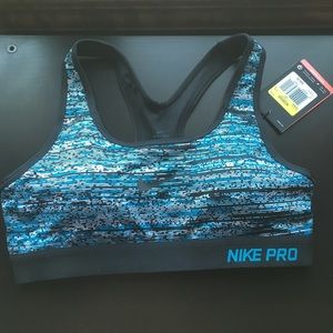 Brand new Nike sports bra!