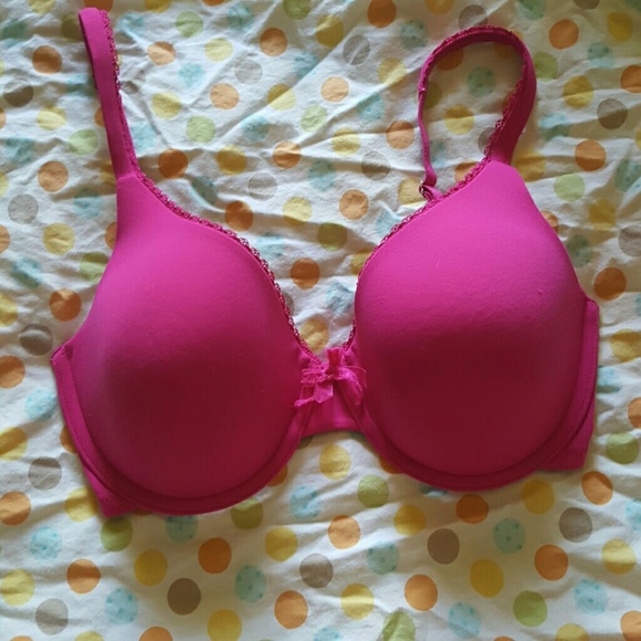 Pretty pink bra!!!