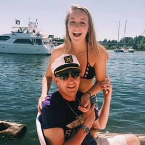 Meet your Posher, Dana