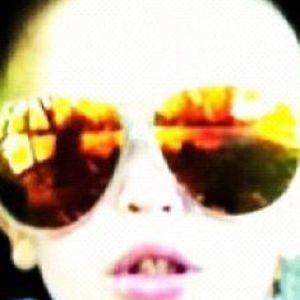 Meet your Posher, Becky