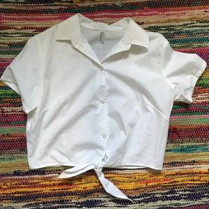 AA poplin mid-length tie-up blouse