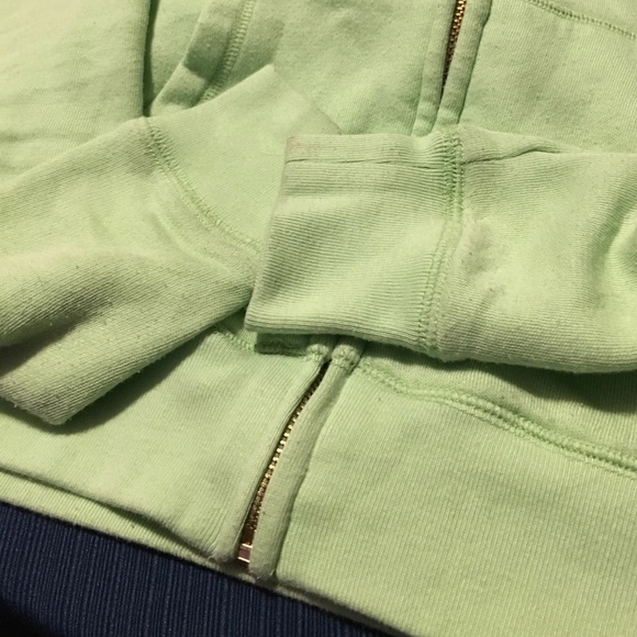 VS sweater - Picture 2 of 3