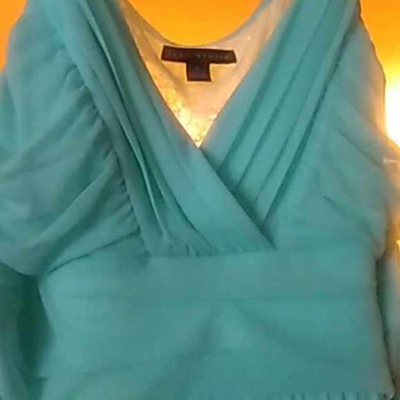 A Beautiful City Studio Prom Dress - Picture 4 of 4