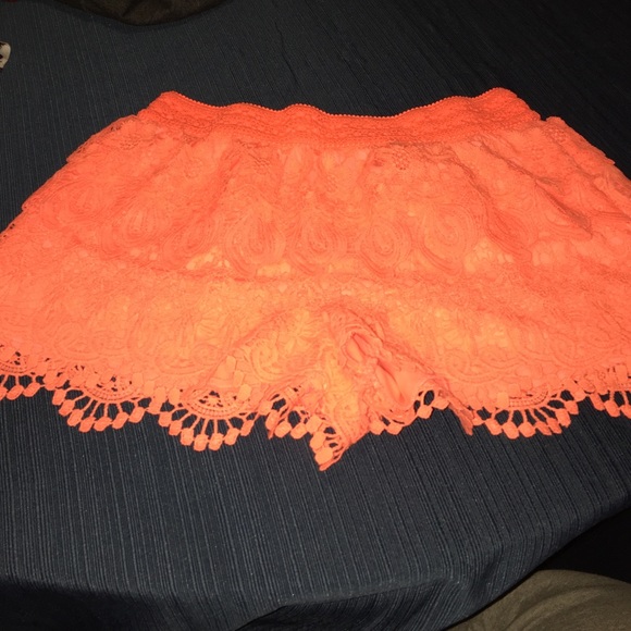 Lace shorts - Picture 1 of 3