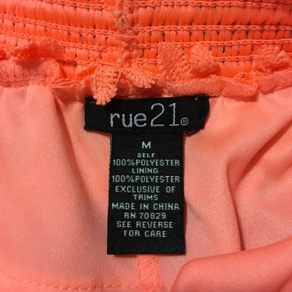 Lace shorts - Picture 2 of 3