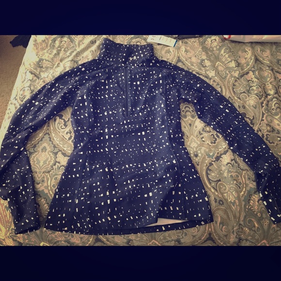 Under Armor half zip pull over