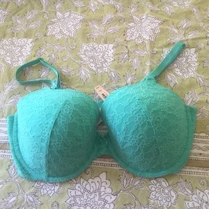 Seafoam Victoria's Secret bra NWT