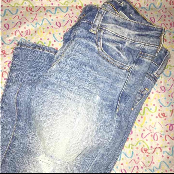 American Eagle blue jeans.