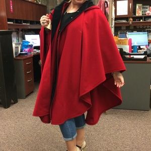 Beautiful Red Cloak/Cape