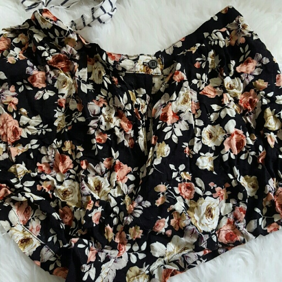 LA Hearts Shorts - LA Hearts Floral Shorts LA Hearts Shorts - LA Hearts Floral Shorts