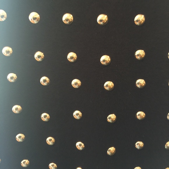 Cute gold studded tank top - Picture 2 of 3