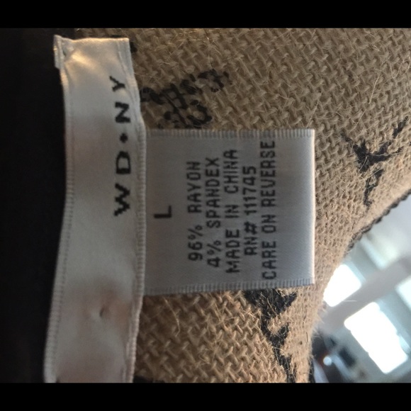 Cute gold studded tank top - Picture 3 of 3