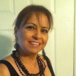 Meet your Posher, Claudia