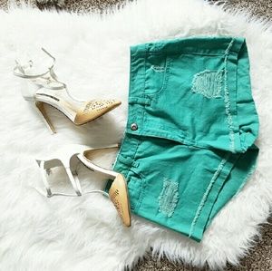 Forever 21 Shorts - Green Forever 21 Shorts Forever 21 Shorts - Green Forever 21 Shorts