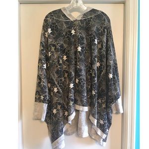 Free People || Tribal Hooded Poncho