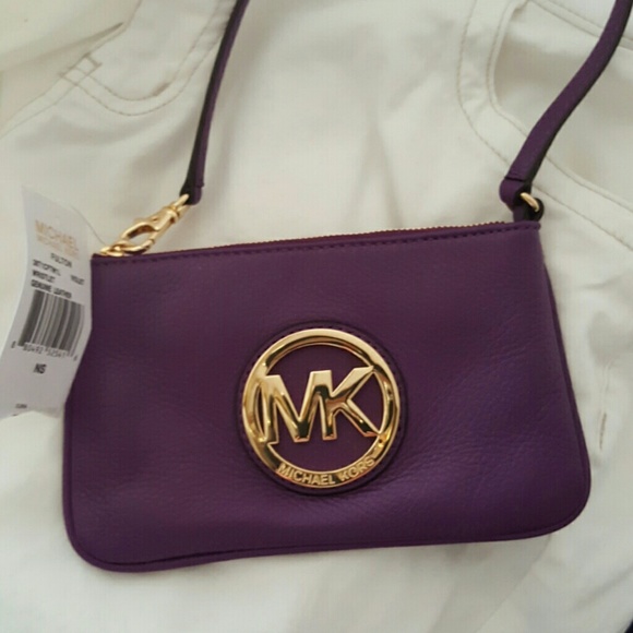 Michael Kors Fulton wristlet in violet